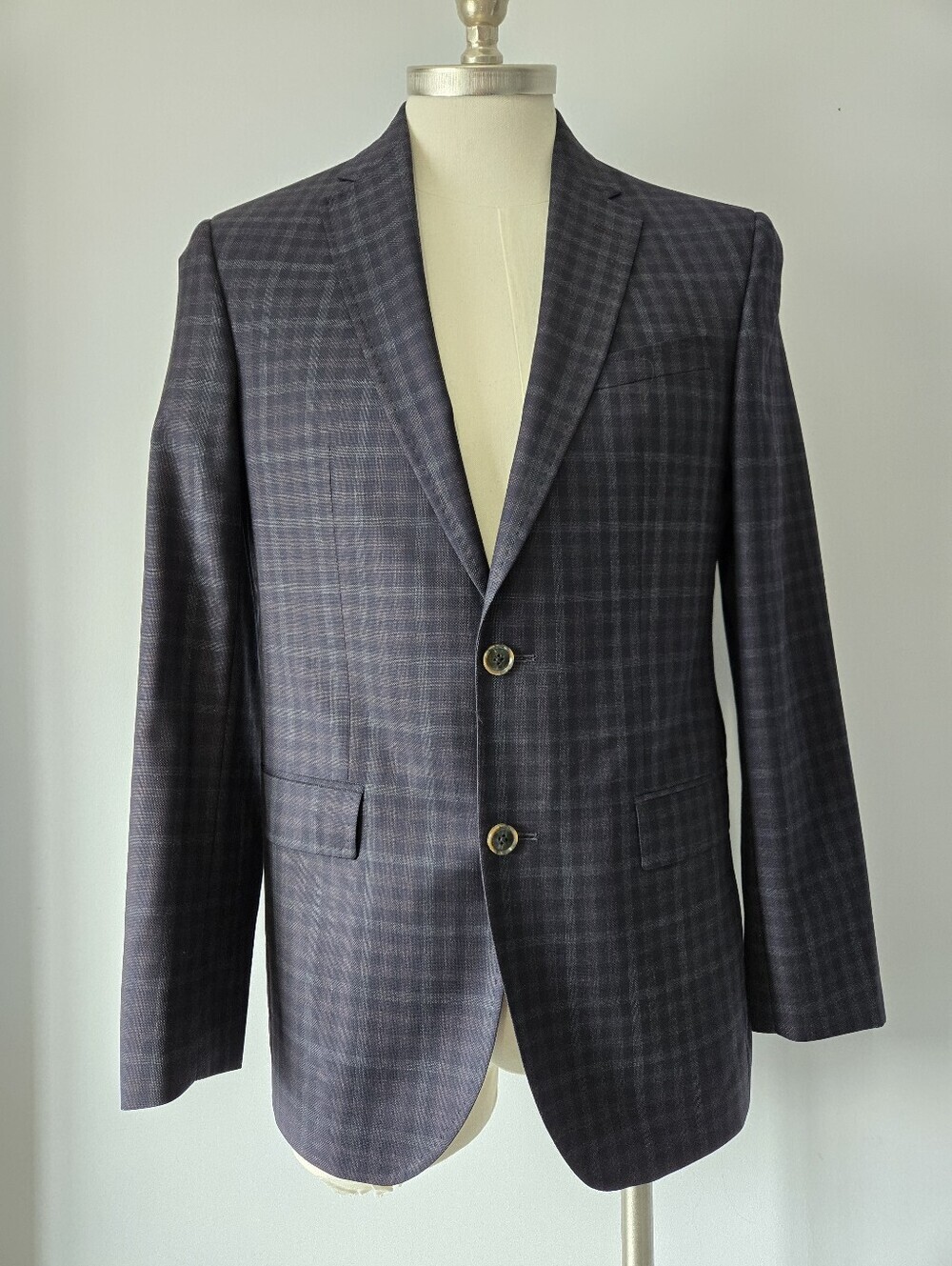 TED BAKER Endurance Wool Grey With Subtle Purple Plaid Two-Button Blazer. 38R
